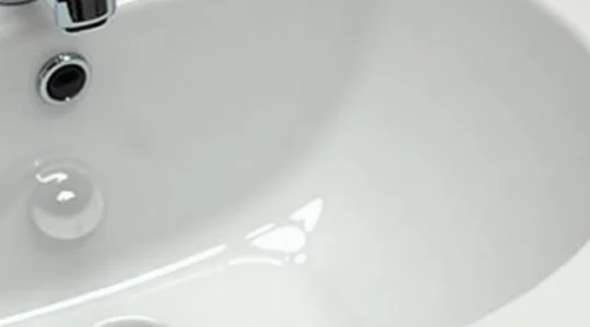 bouchon-de-baignoire-qui-ne-ferme-plus-solutions-rapides